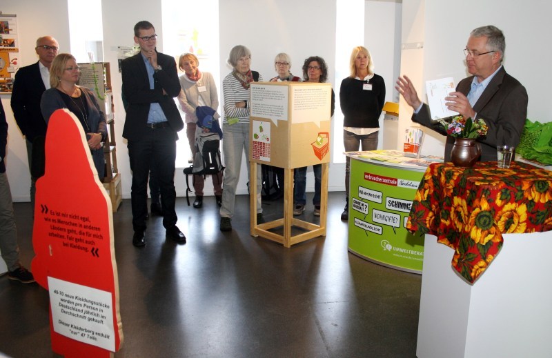 Bürgermeister Klaus-Werner Jablonski eröffnete als Schirmherr die Ausstellung.