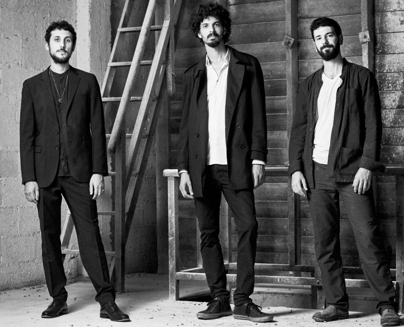 Das Jazz-Trio Shalosh aus Israel spielt im Kunsthaus Troisdorf.