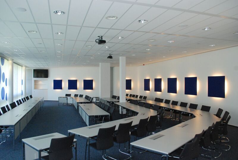 Viel Raum für Vorträge und Sitzungen: Saal A im Erdgeschoss des Rathauses.