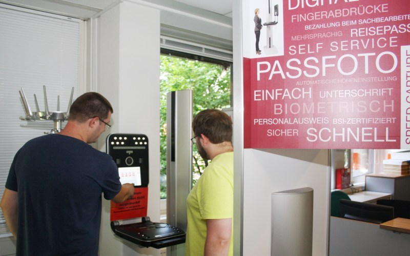 Klein, aber fein: der Ausweisautomat im Bürgeramt.