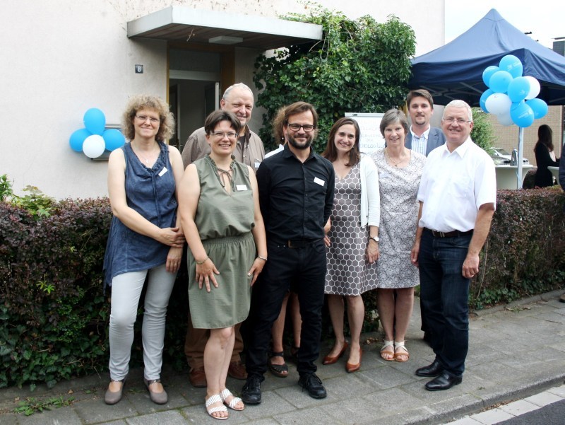 Bürgermeister Klaus-Werner Jablonski (rechts) eröffnete die Erziehungsberatungsstelle.