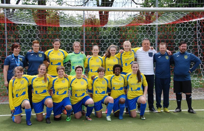 Die jungen Fußballerinnen aus Genk waren zu Gast.