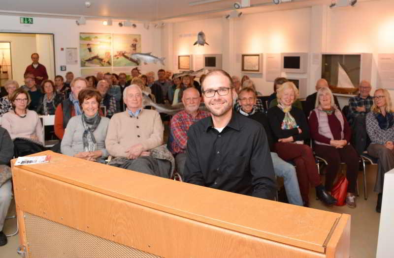 Stefan Ulbricht begeisterte gut gelaunt schon im letzten Jahr die Zuhörer im Fischereimuseum. Foto: D. Ortmann.