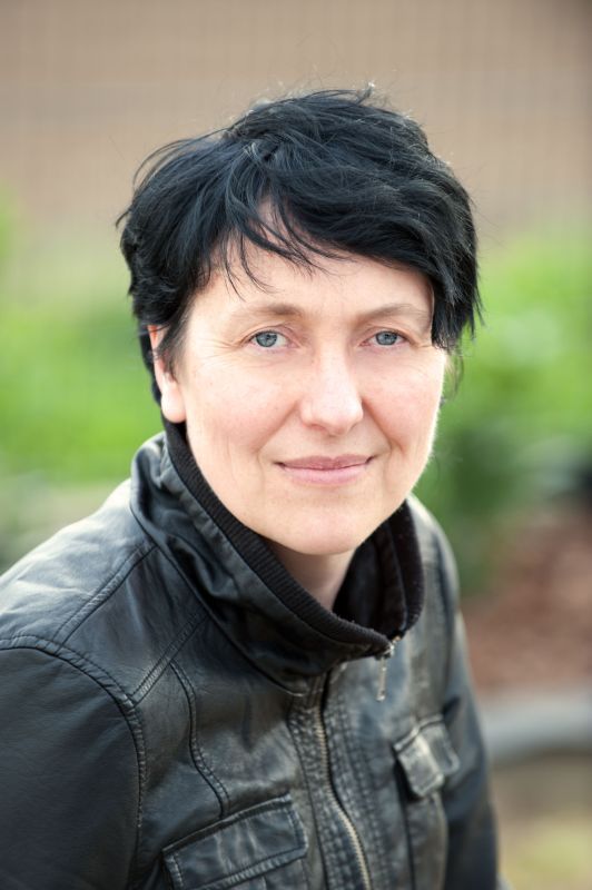 Charlotte Zeiler liest für Polina.