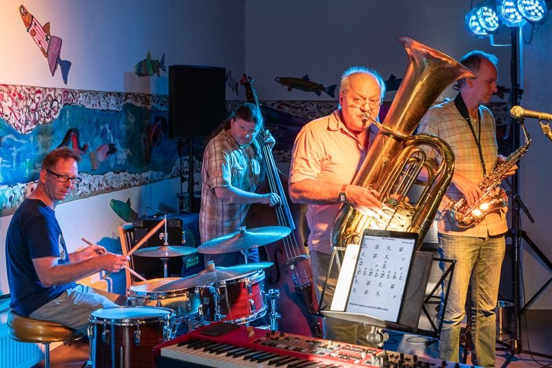 Einmalig in der Region: die regelmäßige Jazzsession im Kunsthaus Troisdorf.