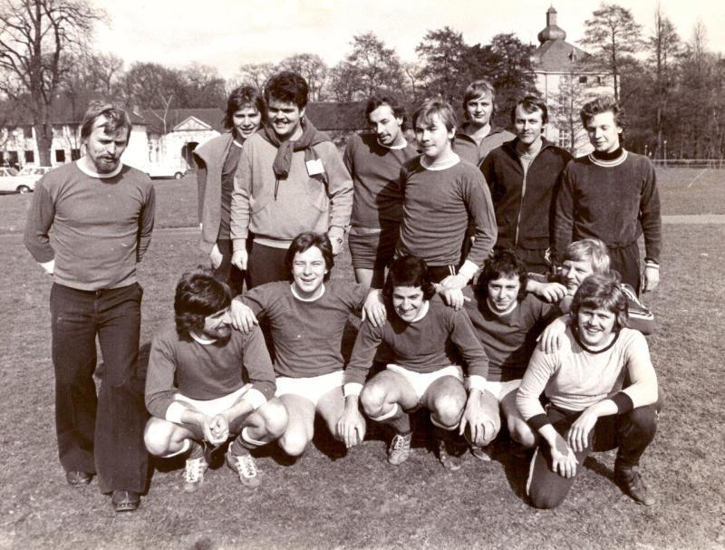 Die legendäre Thekenmannschaft des Meeting.