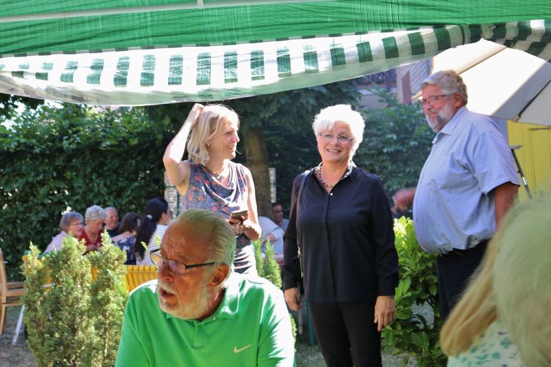 Grillfest in Haus Oberlar.