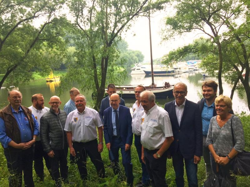 Liegt noch Yachthafen: die Maria Theresia