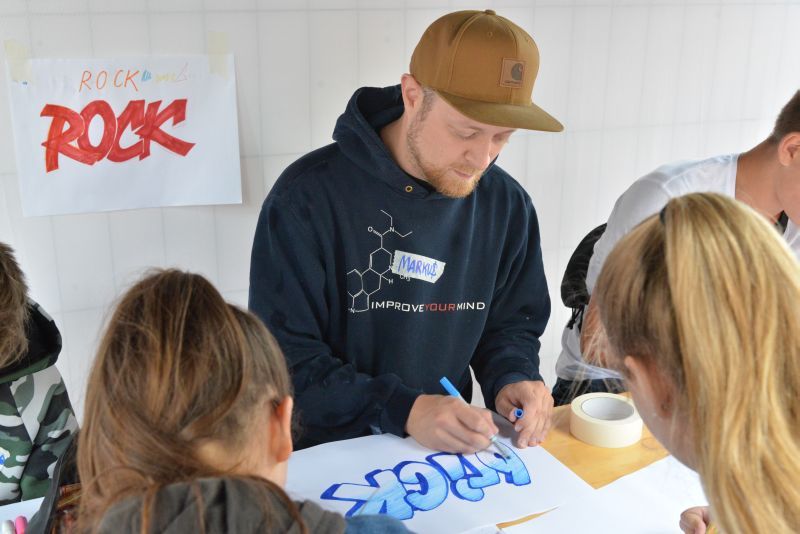 Der Siegburger Sprayer Markus Salgert beim Augenschmaus 2017