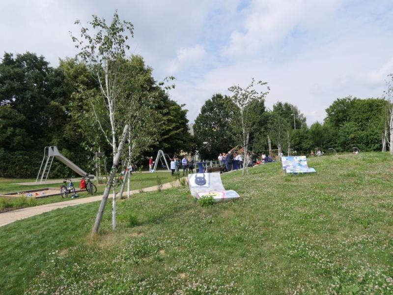 Neuer Spielplatz im Moselfeld in Oberlar