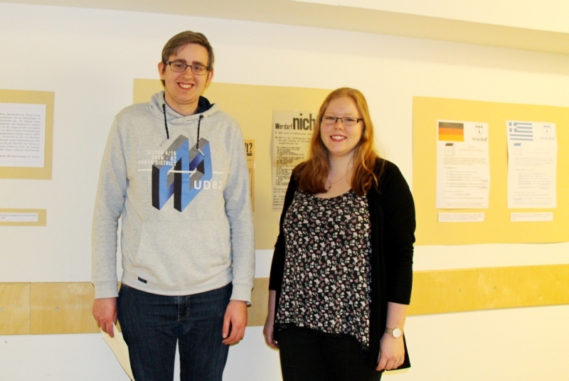 Ina Reger und Felix Wende stellten eine umfangreiche Plakatausstellung zusammen.