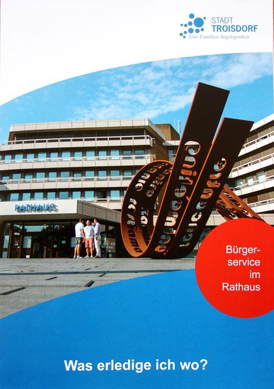 Heft mit Überblick zu den Dienstleistungen der Stadtverwaltung.