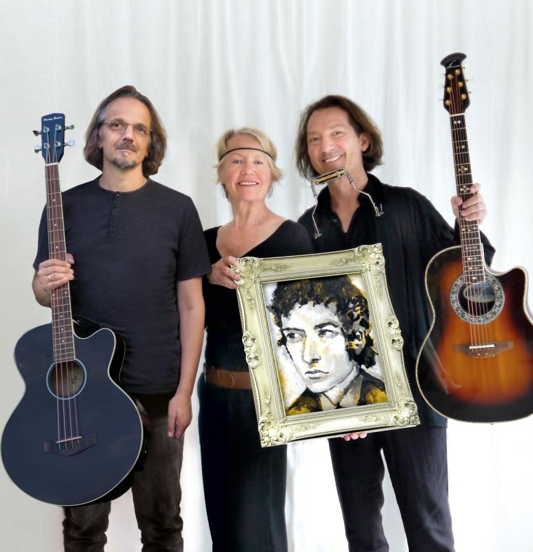 Das Trio dry mit eigenen Blicken auf Bob Dylan.