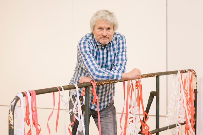 Kabarettist Jürgen Becker. Foto: Jörn Neumann.