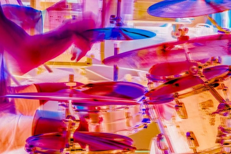 EXPERIMENTALE im Kunsthaus Troisdorf - abstrahiertes Schlagzeugspiel, Foto von Frank Baquet