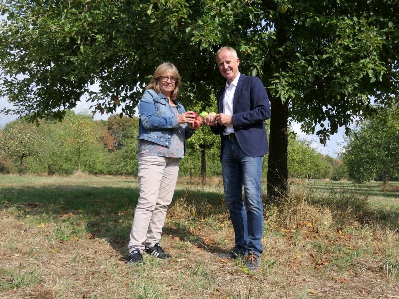 Beigeordneter Walter Schaaf und Umweltamtsleiterin Ulrike Tesch.