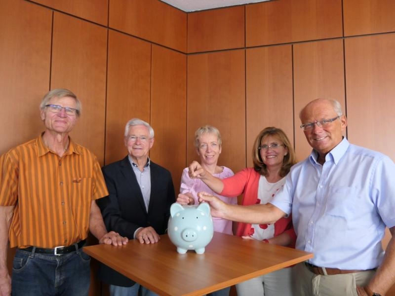 Martin Heringer, Felix Busse, Undine Bothe-Fischer, Heike Linnhoff und Heinz Eschbach (v. l.)