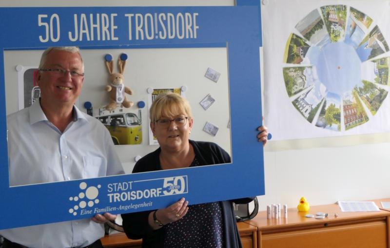 Bürgermeister Klaus-Werner Jablonski und Pressesprecherin Bettina Plugge