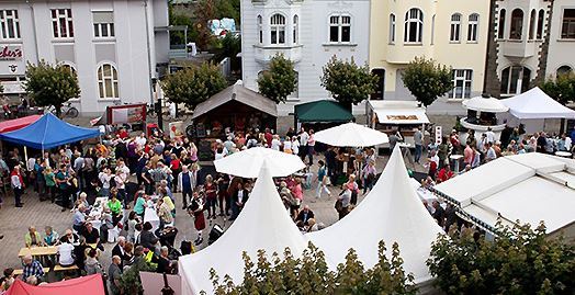 Willkommen beim Abendmarkt auf dem Fischerplatz!