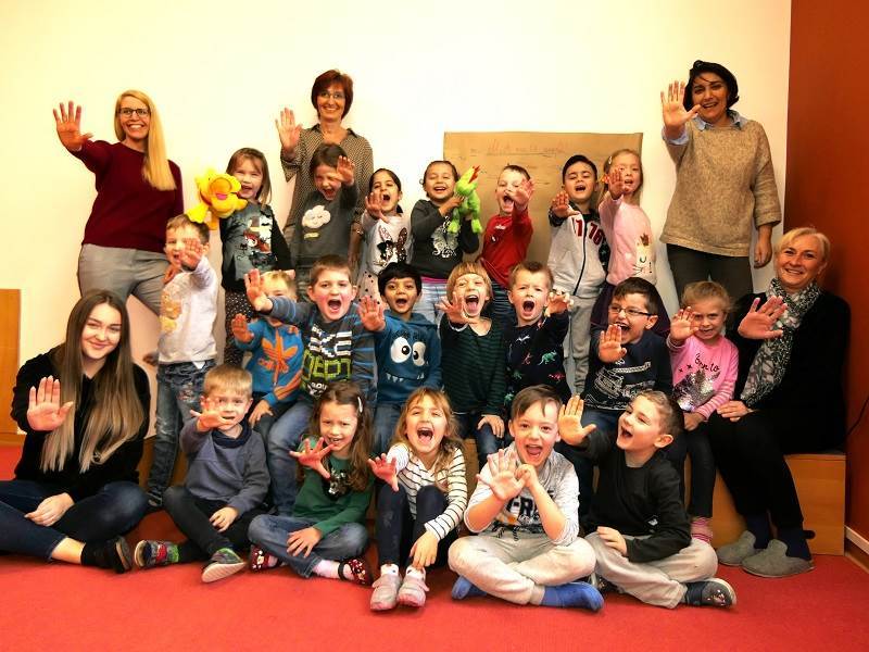 Kinder lernen laut nein zu sagen