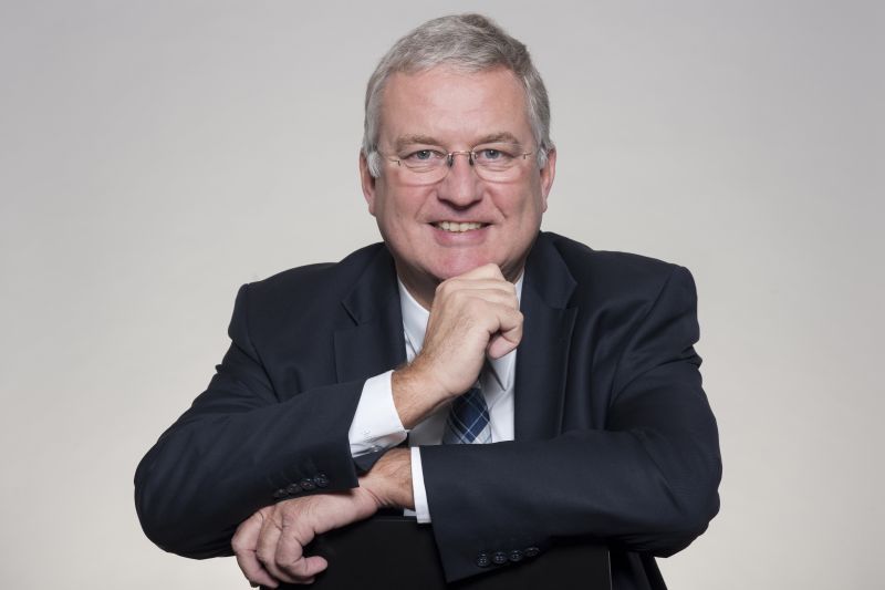 Bürgermeister Klaus-Werner Jablonski bietet Sprechstunden an.