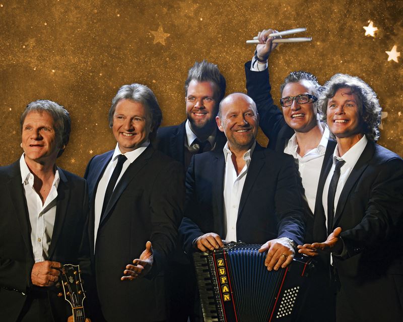 Weihnachtsstimmung op Kölsch mit den Paveiern in der Stadthalle.