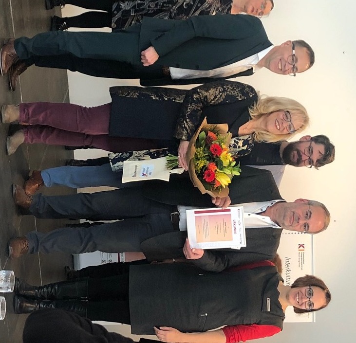 Das Troisdorfer Sozialamt erhielt das Siegel für interkulurelle Orientierung.