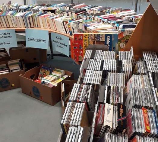 Auch CDs sind im Angebot des Medienbasars der Stadtbibliothek.