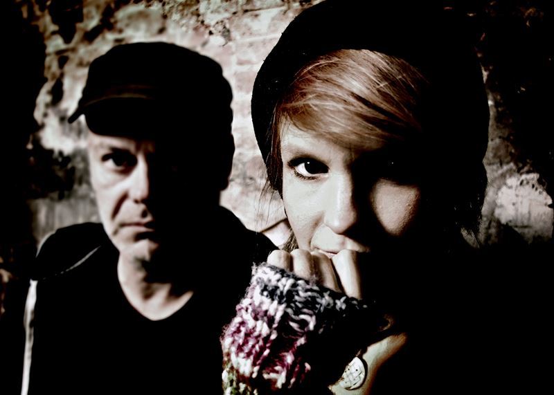 Sängerin Layn und Musiker MoS Renaud sind das Duo TiktAAlik.