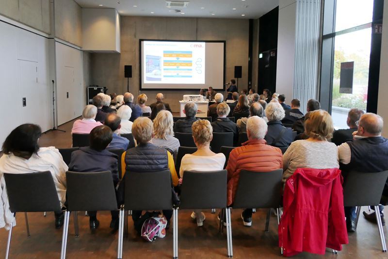 Die Stadtverwaltung und Berater von CIMA stellten erste Ergebnisse für den Einzelhandel vor.