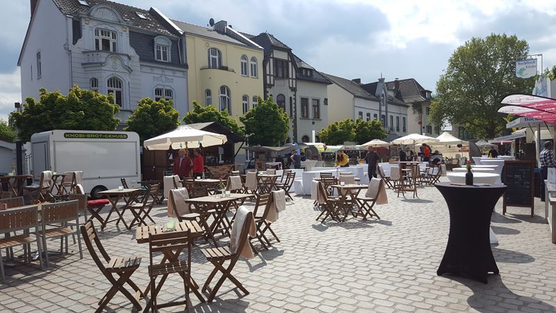 So würde vielleicht der Abendmarkt im Mai aussehen und er entfällt deshalb.