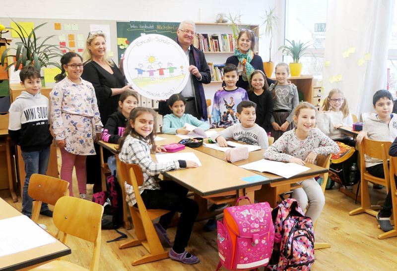 Bürgermeister Jablonski informierte sich über die Sanierung der Roncalli-Schule.