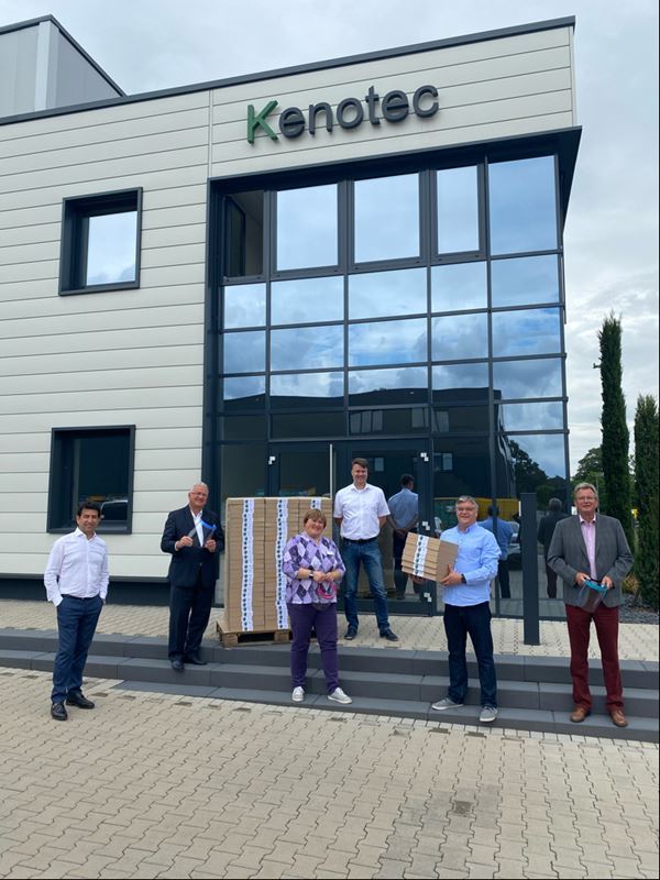 Gemeinsam gegen Corona: v.l. Kiriakos Kovousiadis (Kenotec), Bürgermeister Klaus-Werner Jablonski, Raissa Konstantinova (Seniorenhaus Hermann-Josef-Lascheid), Marc Melcher (memoplast), Siegfried Probst (Kenotec) und Wolf-Dieter Grönwoldt (TROWISTA)