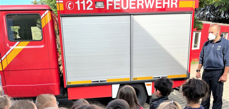 Die Kita Reichensteinstraße bekam Besuch von der Feuerwehr