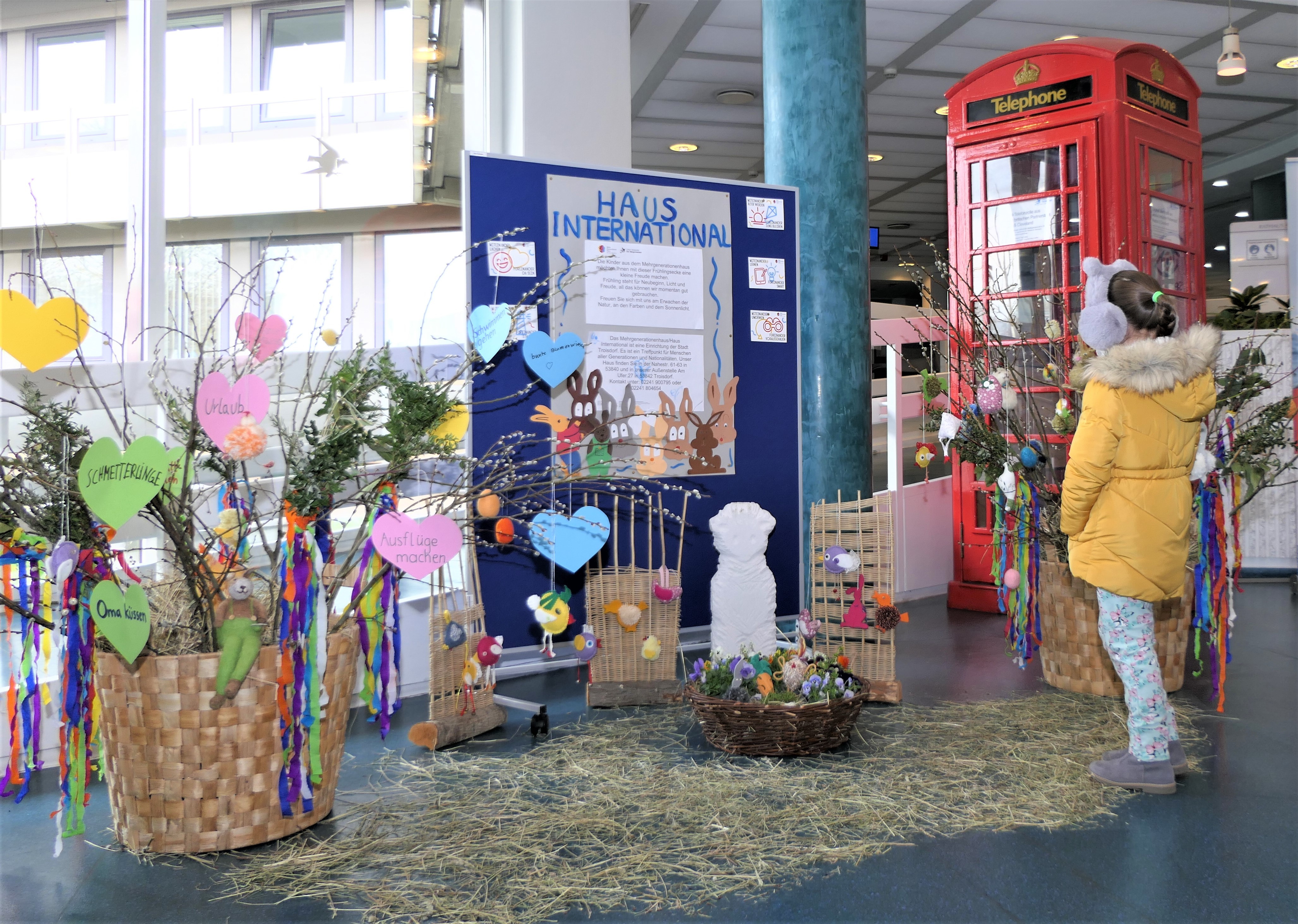 Vom Mehrgenerationenhaus im Rathaus eingerichtete Osterecke