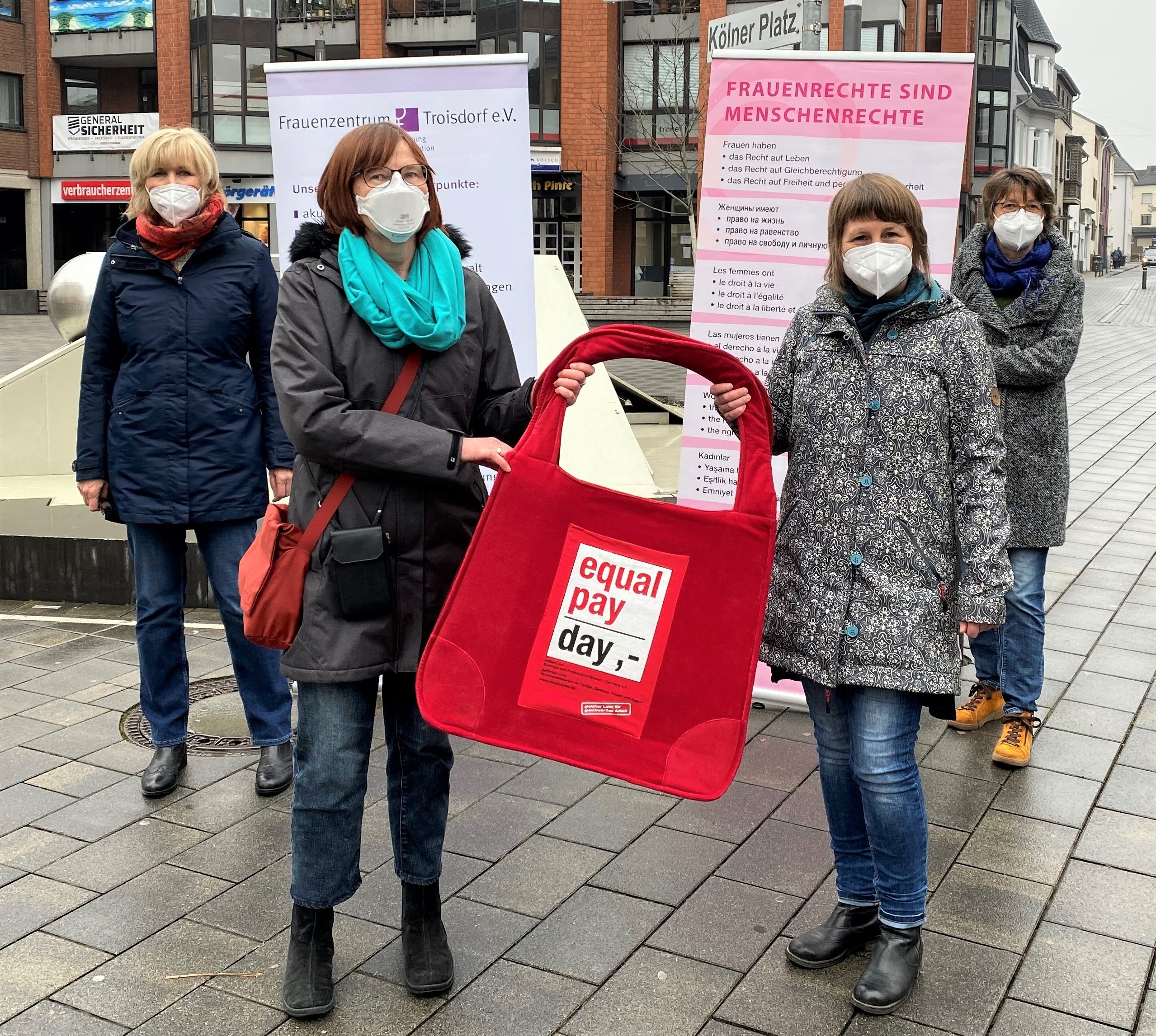 Equal Pay Day mit Petra Römer-Westarp, Karin Lapke-Fernholz, Ilka Labonté, Ulla Hofeler
