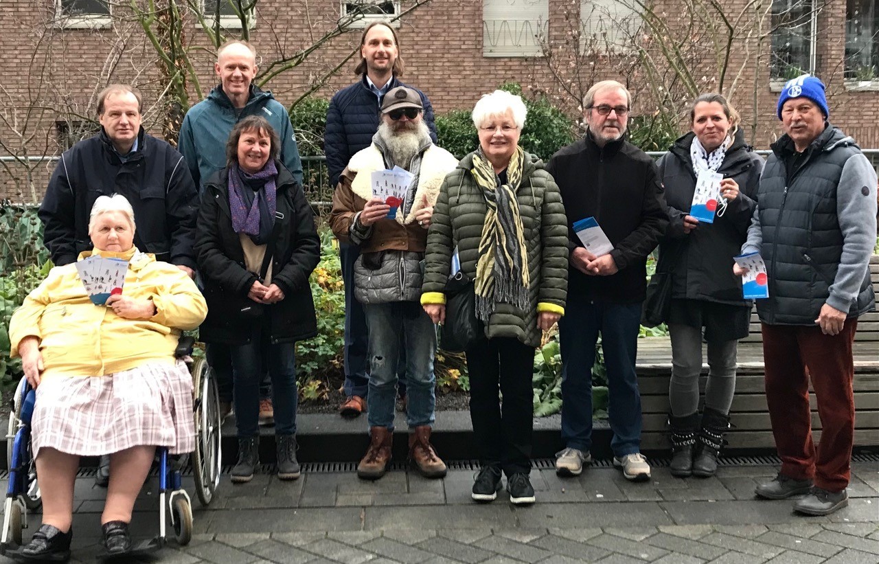 Der Inklusionsbeirat prüfte die Barrierefreiheit in unserer Stadt, 4.v.r Angela Pollheim