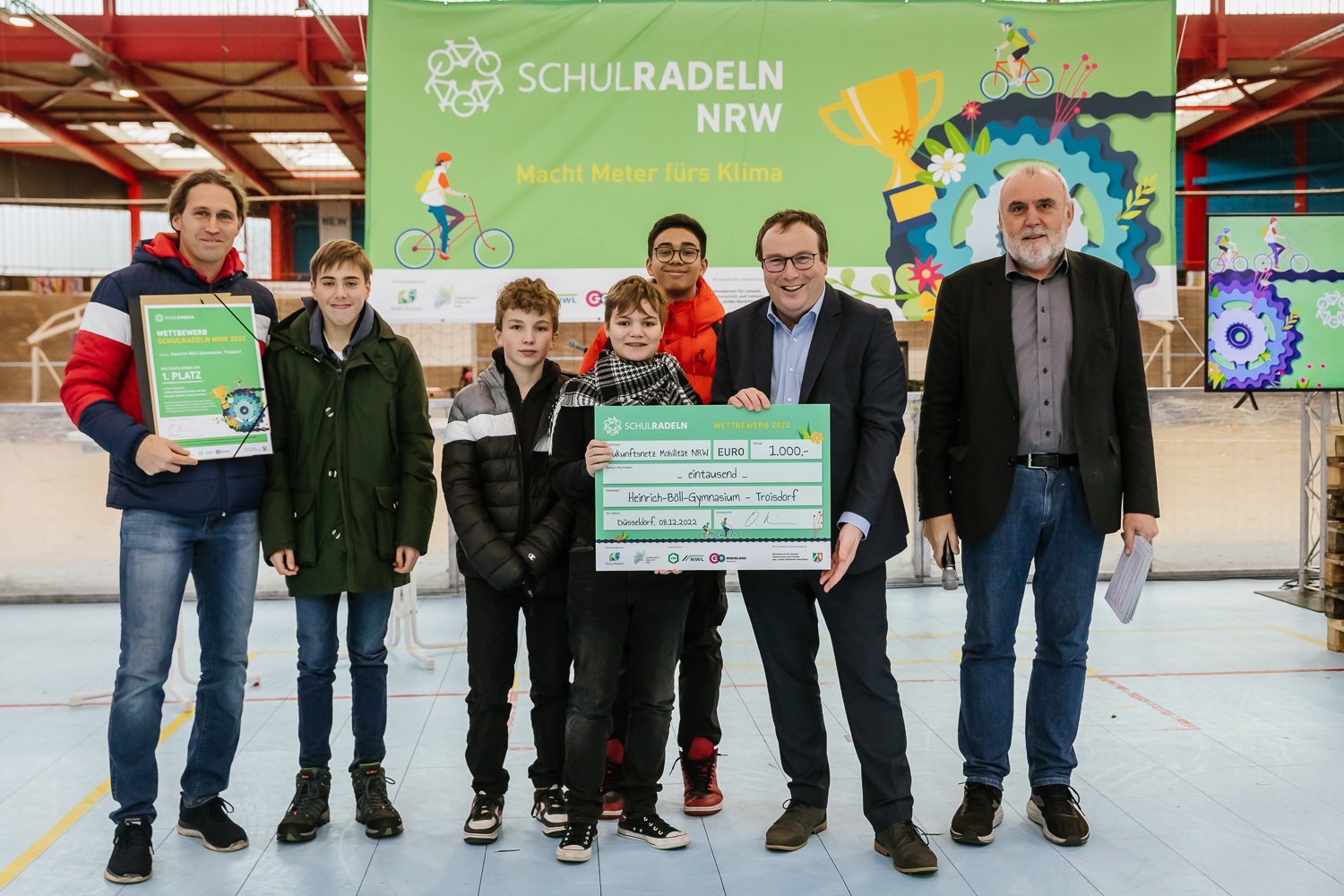 Preisverleihung Schulradeln NRW 2022 am 08.12.2022 im Sport-Forum Kaarst ©Smilla Dankert
