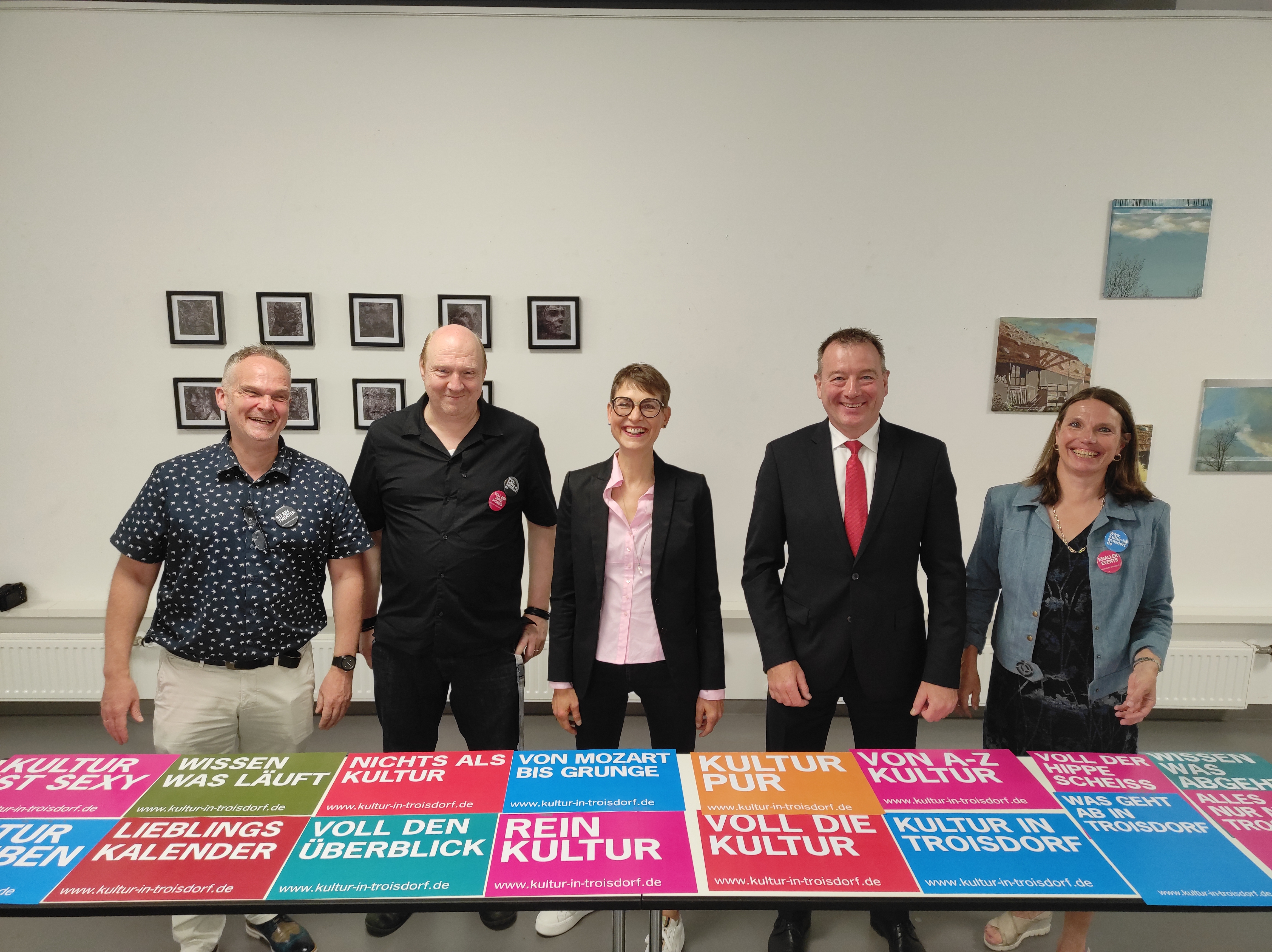 Rainer Land, Frank Baquet, Kirsten Felgner und Holger Steffens von der Stiftung Kultur der Kreissparkasse Köln und Tanja Gaspers