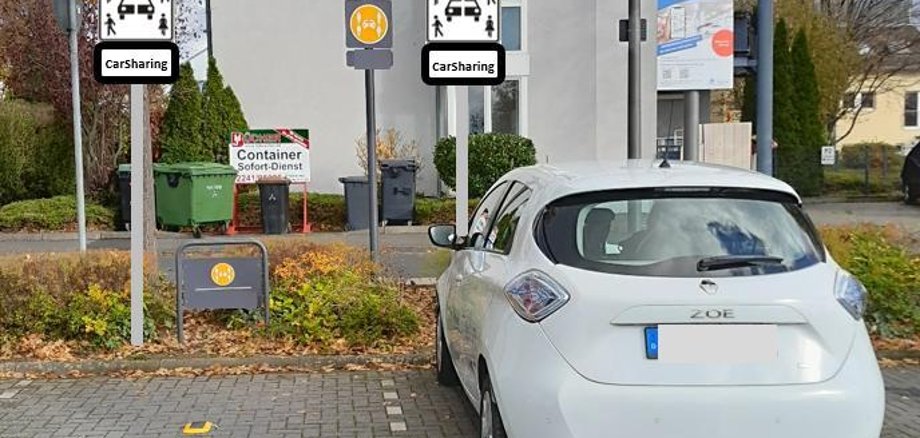 Auto auf Carsharing-Parkplatz