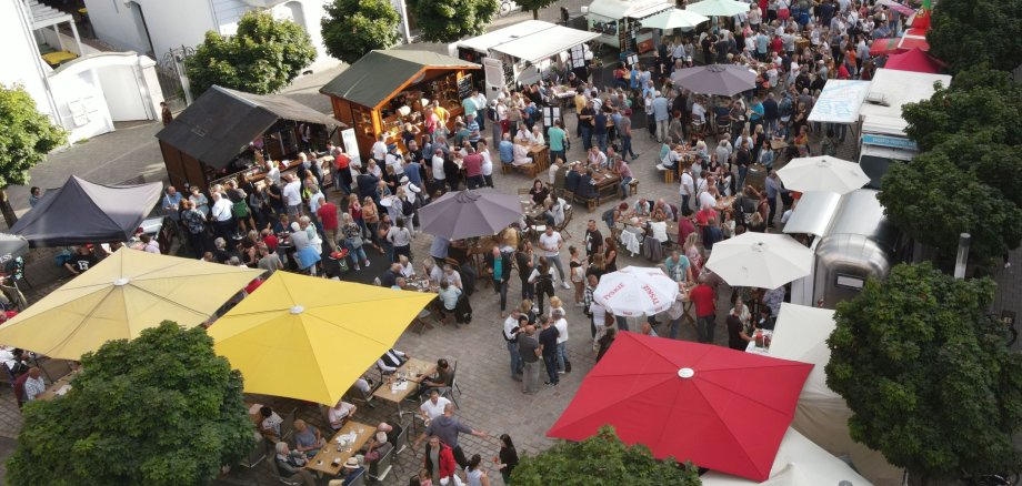 Abendmarkt auf dem Fischerplatz