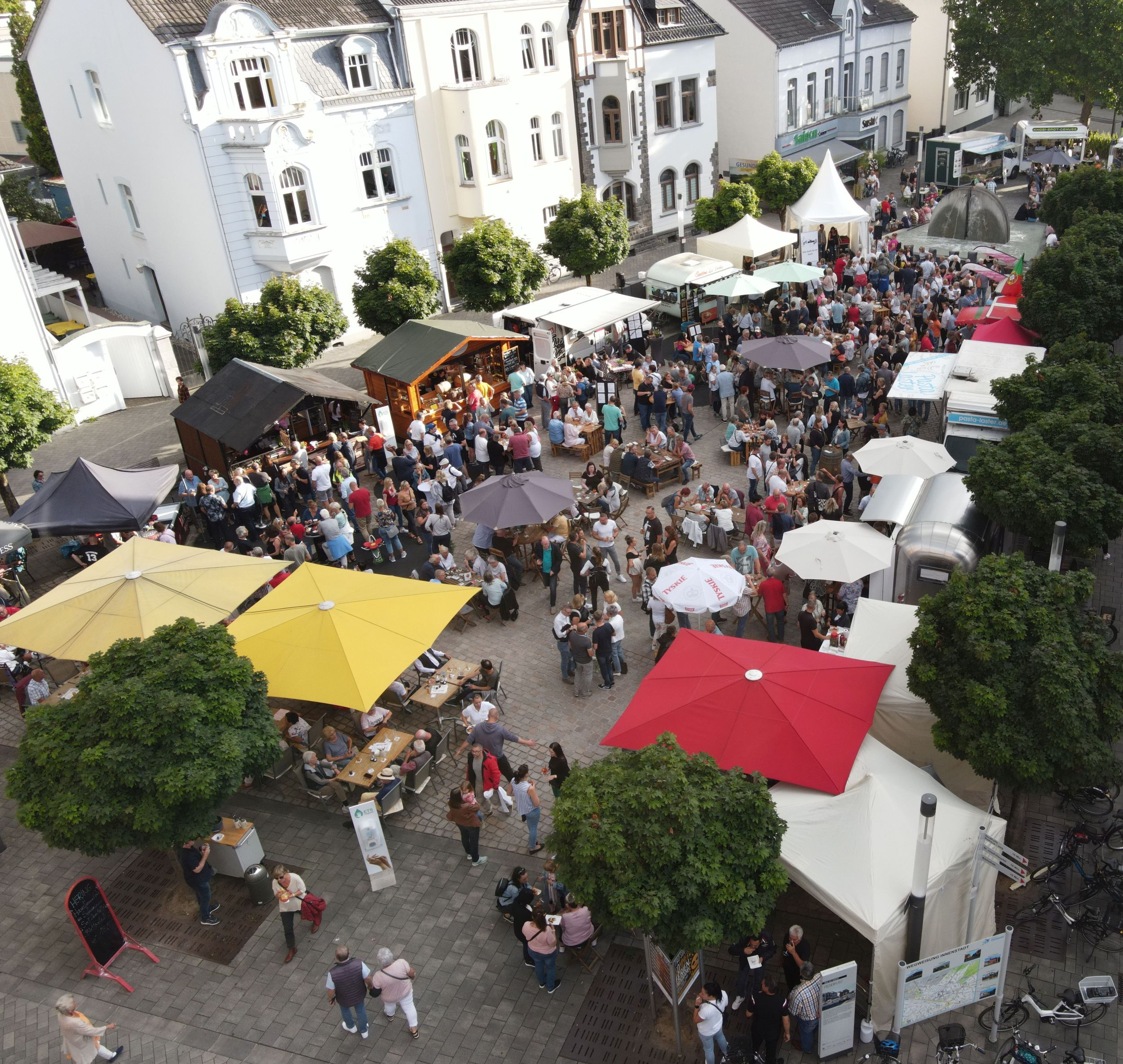 Abendmarkt auf dem Fischerplatz