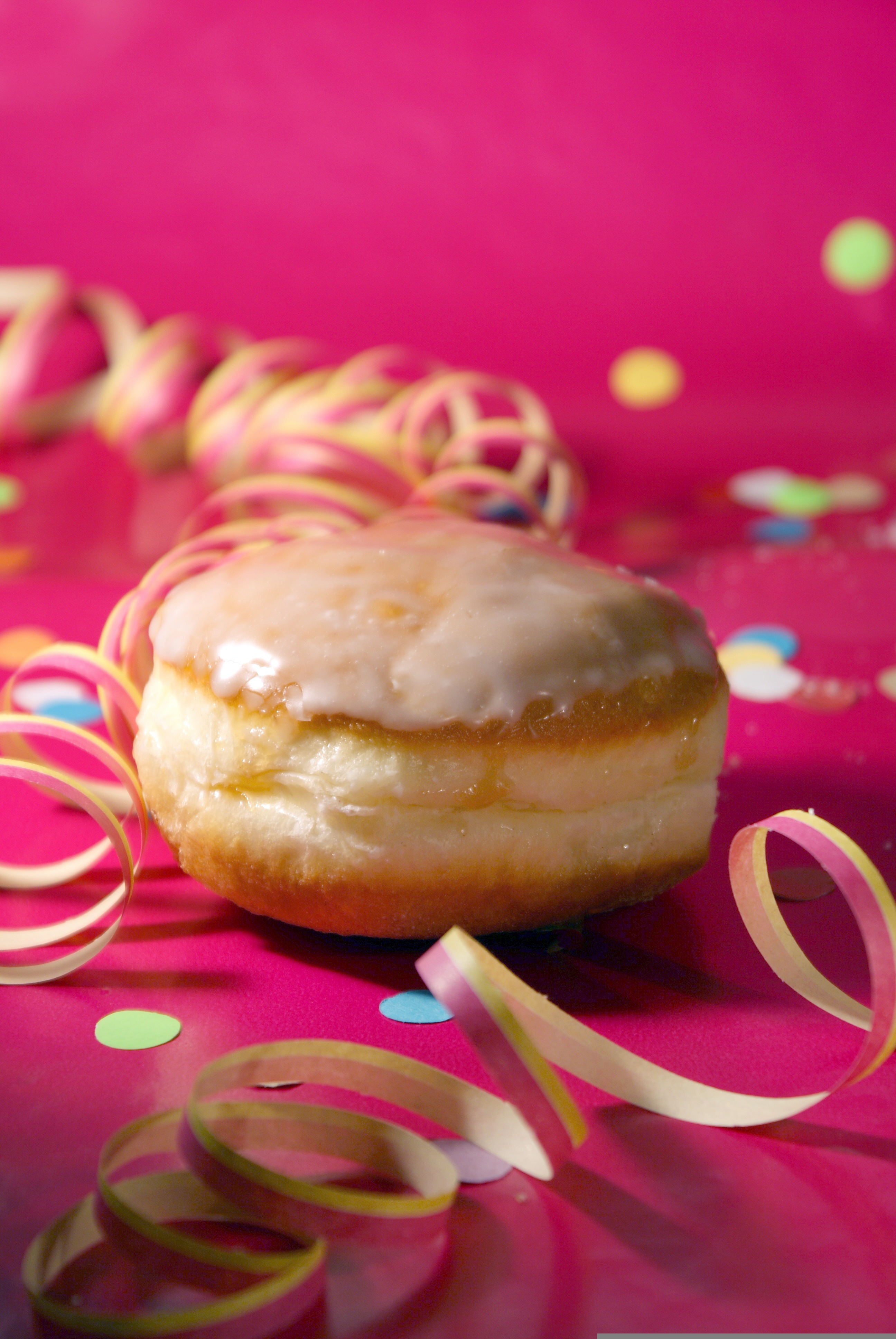 Krapfen und Luftschlangen