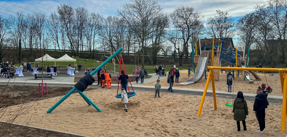 Der neu eröffnete Spielplatz Alemannenstraße