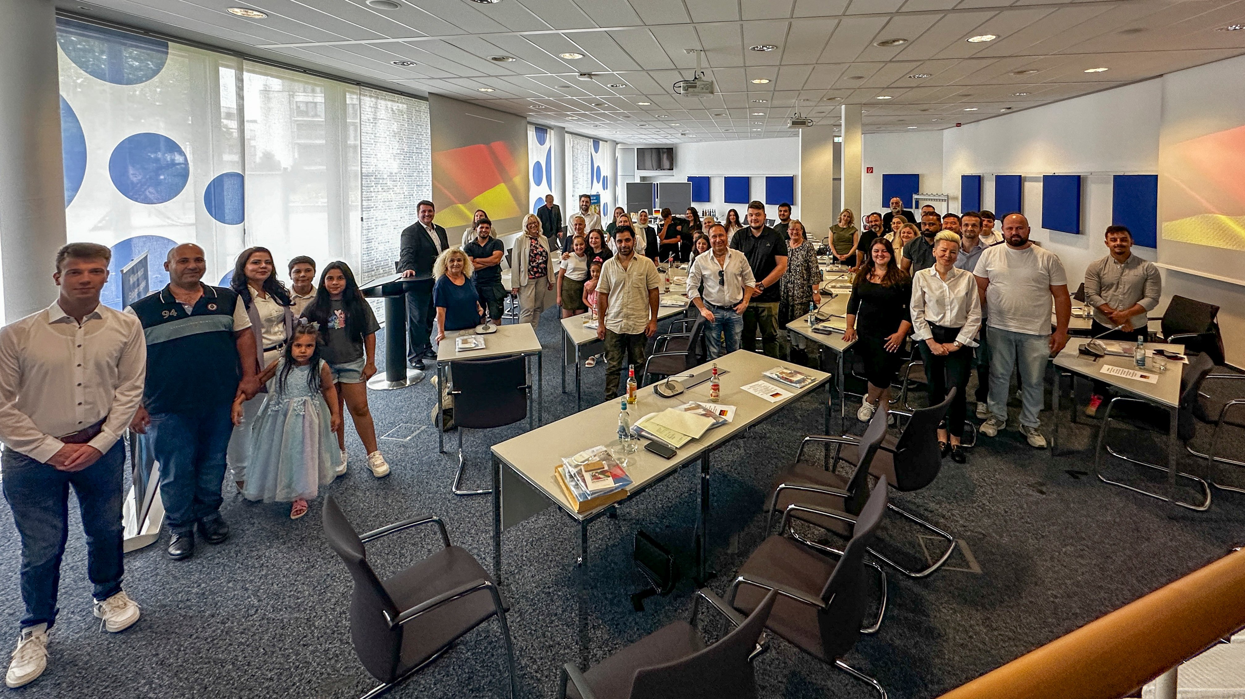 42 Personen wurden am Donnerstag offiziell eingebürgert