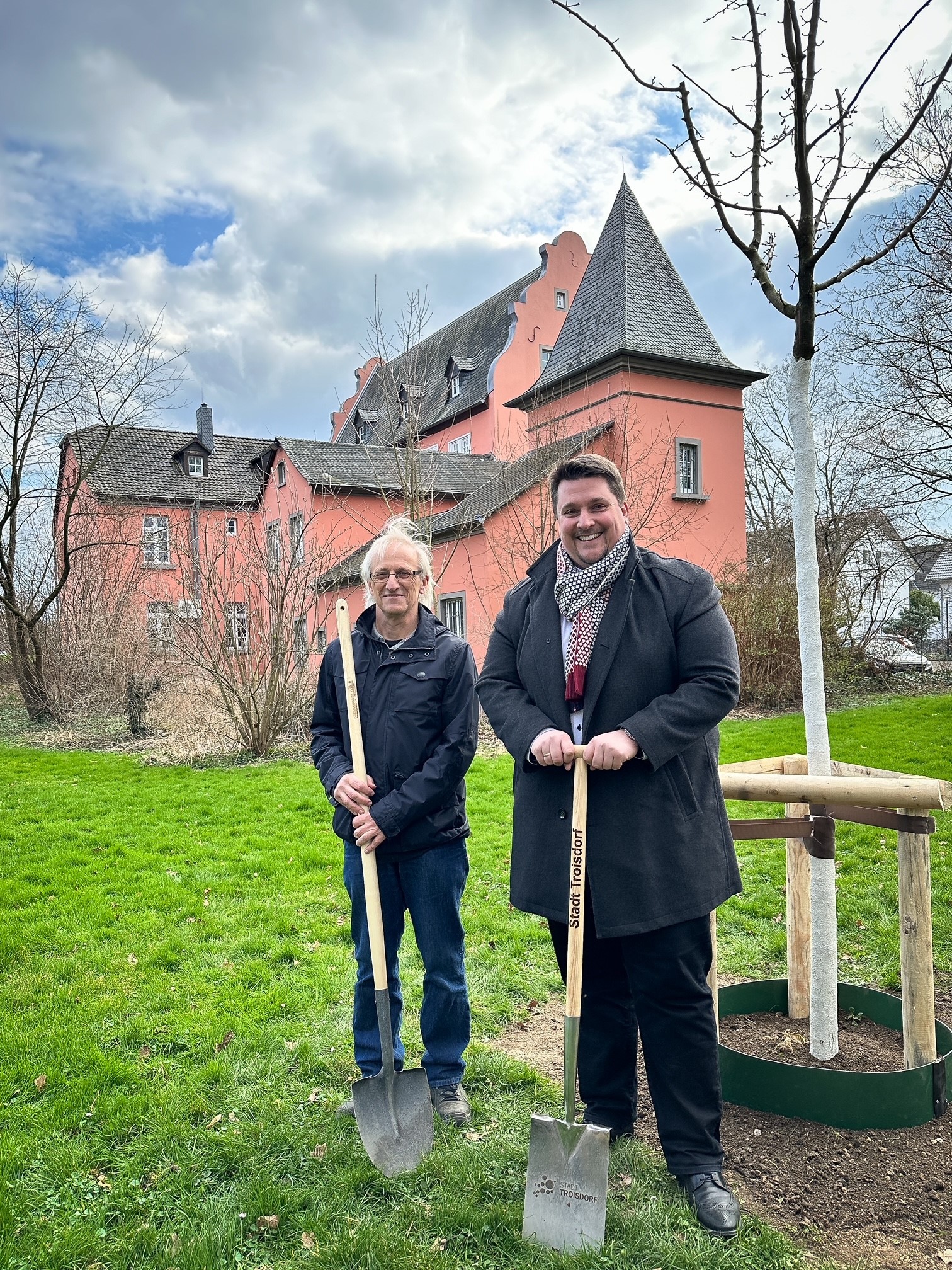 v.l. Dr. Hans-Bernd Bendl (Umweltamt) mit Bürgermeister Alexander Biber
