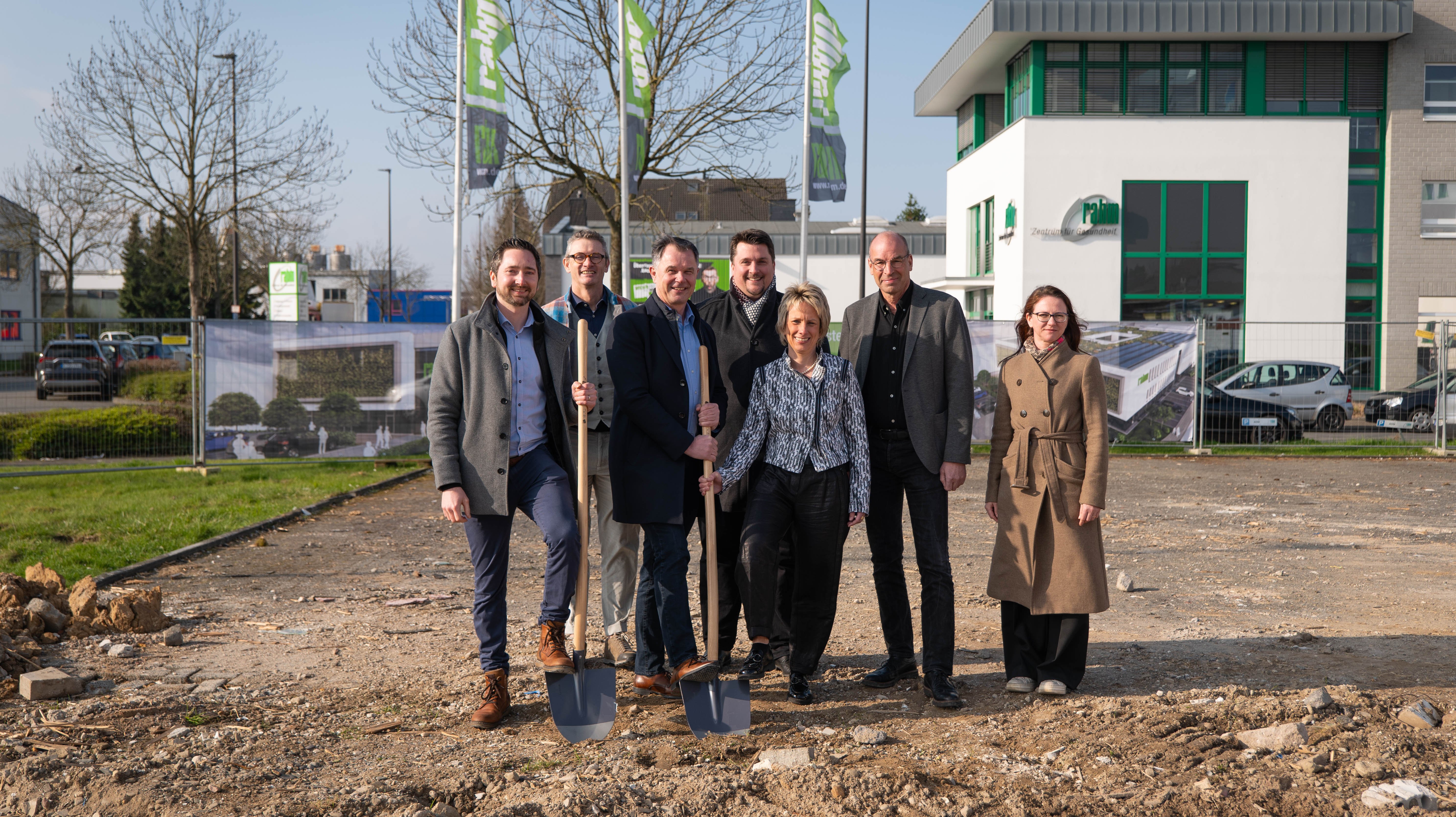 v.l. Maximilian Reinhard, Peter Kraus, Marco Hammerstein, Bürgermeister Alexander Biber, Meike Rahm, Joachim P.M. Kneutgen, Irina Spiegel