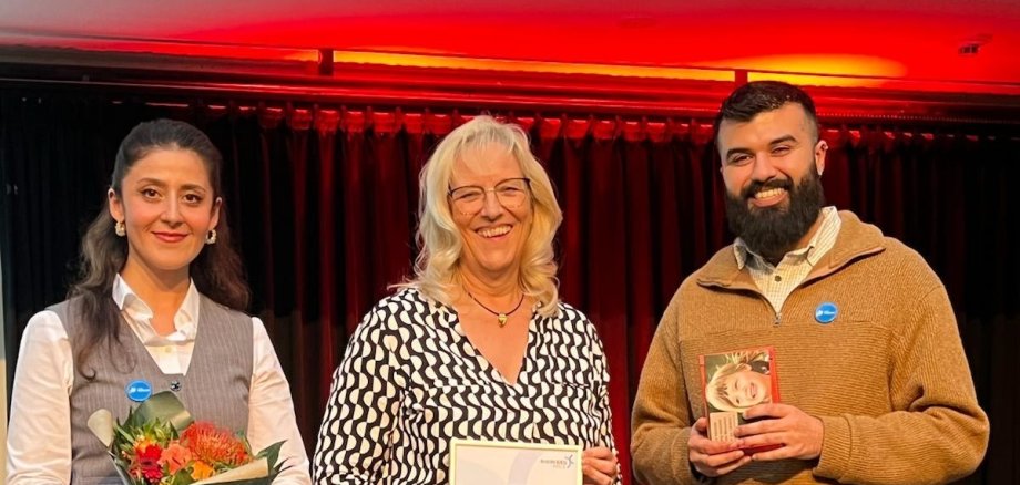 Anya Delen (Koordinatorin des Kommunalen Integrationsmanagements), Ulrike Hanke (Leiterin des Amtes für Soziales, Wohnen und Integration), Maulud Amir (Leiter des Sachgebiets „Migration und Integration“)