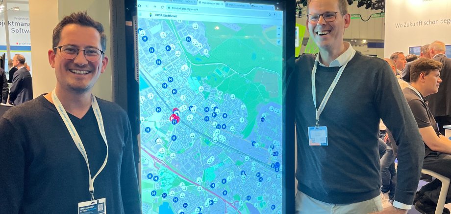 Max Schwerhoff (links) und Fabian Wagner auf der Smart Country Convention