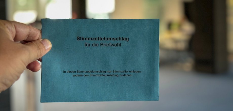 Blauer Stimmzettelumschlag